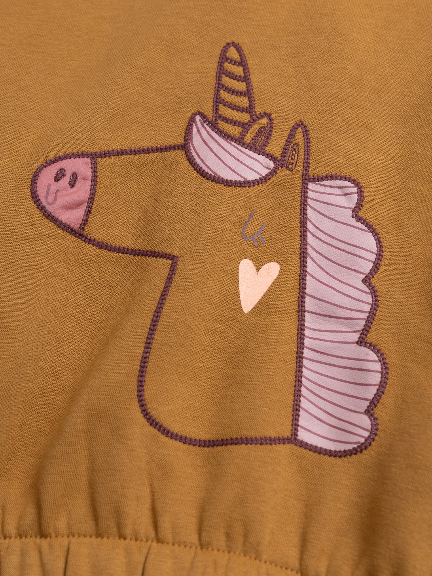Sweat jaune moutarde animation licorne